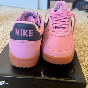 Brand new Nike Women's Pink and Blue Sneakers-Field General